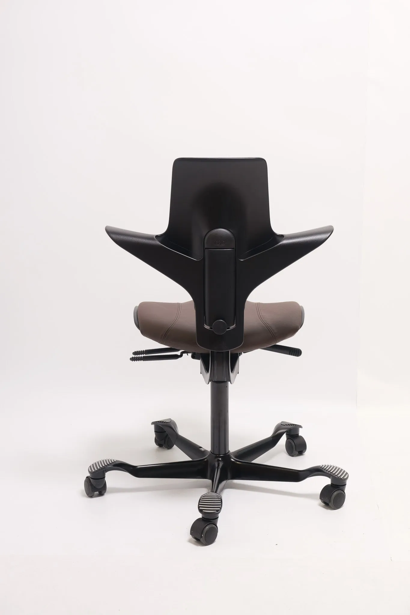 HAG Capisco Puls 8020 ergonomic chair, Paloma Soft ATG55130/black